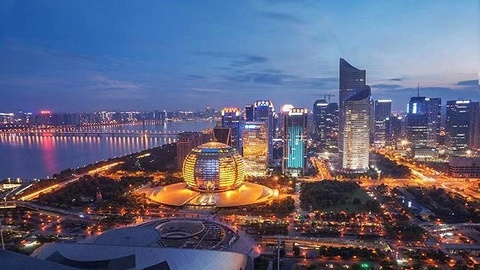 央视调查杭州楼市：有楼盘冻结400亿元，仍创造六万人摇号纪录