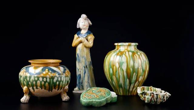 时空的更迭为同一件作品赋予新的背景和意义 10月沪京展览推荐 界面新闻