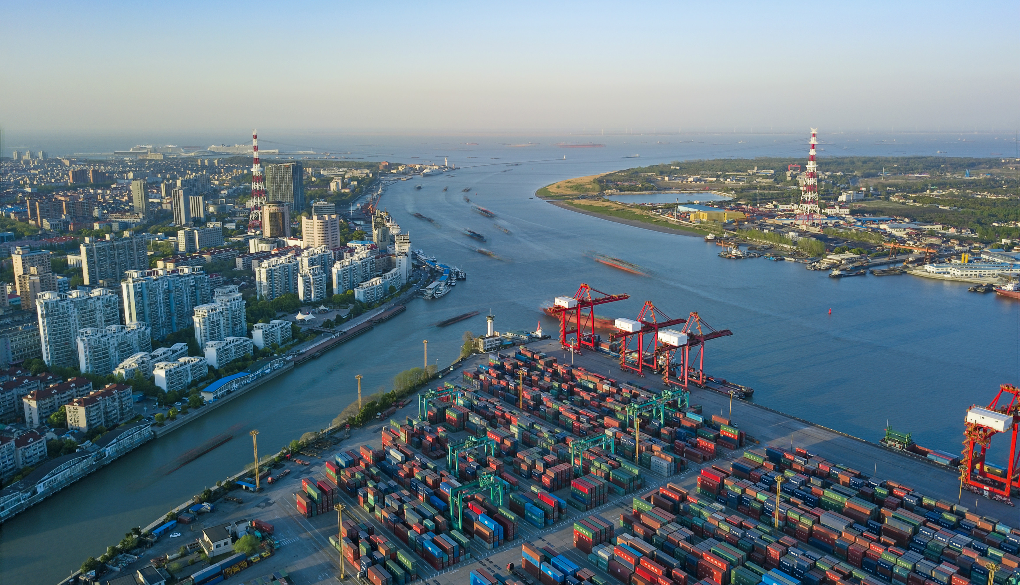 简单梳理洋山港自动化码头 - 上海港港口图片 - 实验室设备网