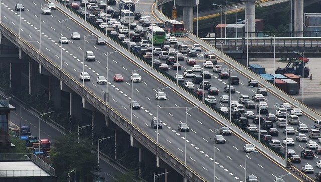 直通部委 清明假期小客车免收高速通行费发改委 大宗商品价格不具备长期上涨基础 界面新闻