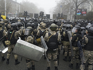 抗议活动未息，哈萨克斯坦首都进入紧急状态