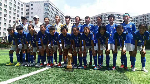 【特写】踢球的女孩有前途吗？上海“女足摇篮”交卷