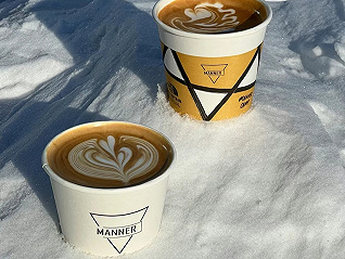 Manner咖啡們爭先把店開進雪山