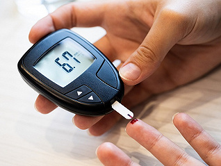 蘋果推進無創血糖監測項目，能否解決糖尿病人的一大難題？