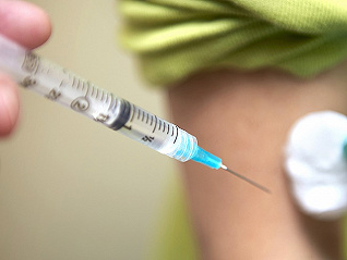 哪些群體有必要接種帶狀皰疹疫苗？不同的帶狀皰疹疫苗孰優孰劣？