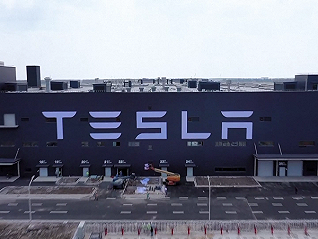 一家工厂抵全国三成出货量，特斯拉“巨型电池”能引发储能行业变革吗？