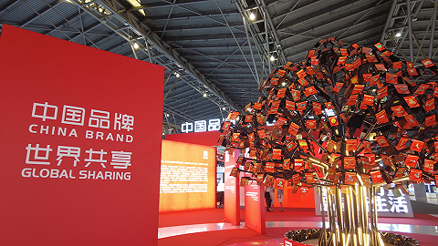 【图集】中国空间站模型、《流浪地球2》“钢铁螳螂”……细数中国品牌日十大亮点