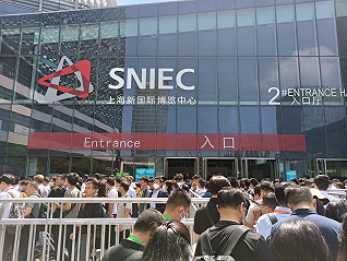 50萬人齊聚上海，現場網絡被擠爆，這屆SNEC大會釋放了哪些信號？