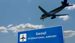 韩亚航空客机舱门在空中被打开，9人呼吸困难被送医