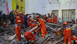齐齐哈尔学校体育馆坍塌事故已救出10人