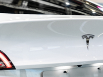 新能源造车之争，一场比拼胆量的“豪赌”