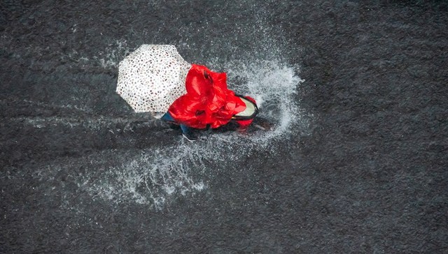 “海葵”残流移入广西：玉林多地降雨破历史极值，部分河流现超警洪水