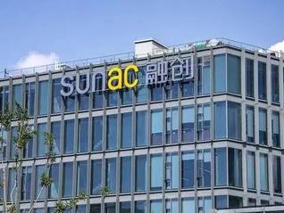 近百億美元，融創境外債重組通過，接下來重心是保交付和運營