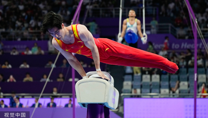 中国男子体操队卫冕冠军，张博恒排名个人全能资格赛首位