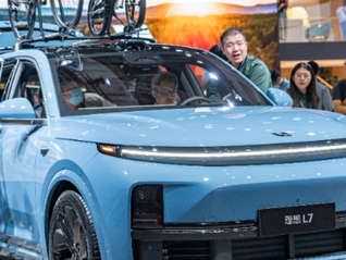 李想復盤理想汽車存在的三大問題，2025年銷量需達到160萬輛才能留在牌桌上