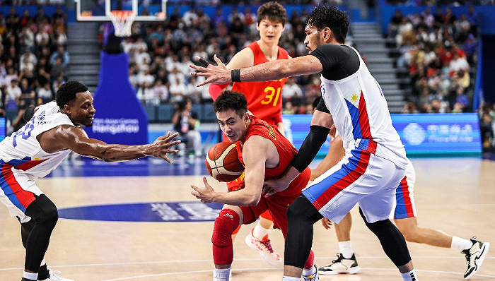 中国男篮末节崩盘 ，再败菲律宾队无缘亚运会决赛