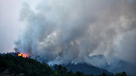 地方新闻精选 | 2.5万余名滞留瓜州旅客大部已返疆 云南永善山火大部分明火已扑灭