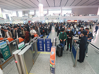 鐵路清明假期運輸首日預計發送旅客315萬，部分車次因臺灣地震停運