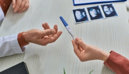 试管婴儿可医保支付了！上海将12项辅助生殖技术纳入医保