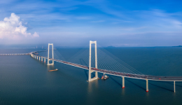 跨海超级工程深中通道正式开通，大湾区加速进入“大桥经济”时代