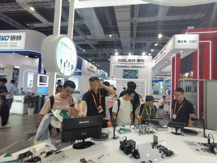 https://img2.jiemian.com/101/original/20240924/import_1727163207903020170012_a700xH.png false