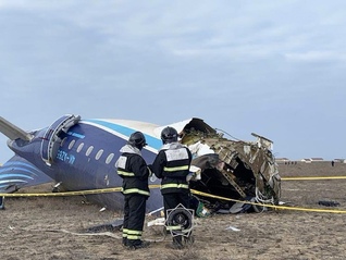 阿塞拜疆客機墜毀原因成謎，戰區領空安全再次引發關注