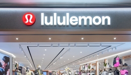 800一条的lululemon瑜伽裤，开始收割“县城贵妇”