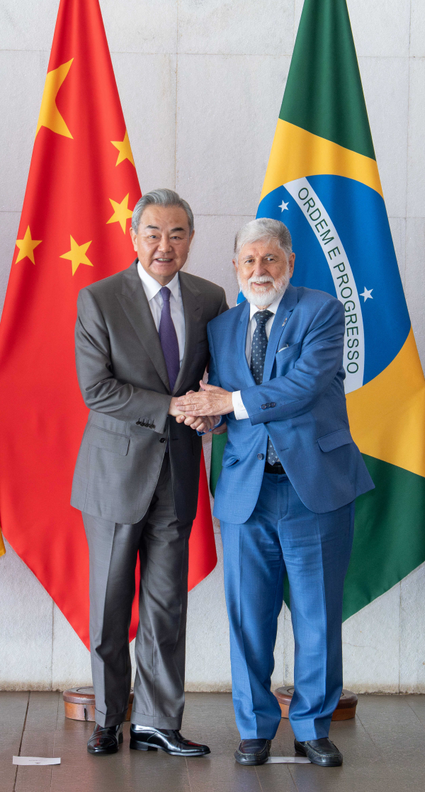 精品卡一卡二新区仙踪林:韩国伦理电影免费着在线-金砖国家安全事务高级代表会议在巴西利亚举行