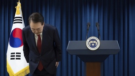 国民力量党选举压力山大，尹锡悦被迫退党