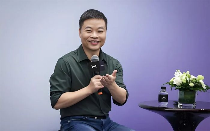 何小鹏官宣8大新车，剧透芯片机器人时间表，喊话Q4盈利