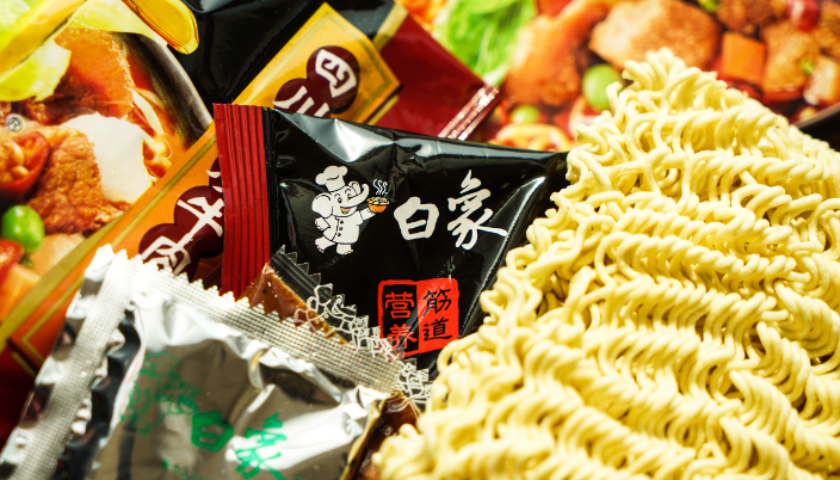 河南方便面大王，摔了一跤