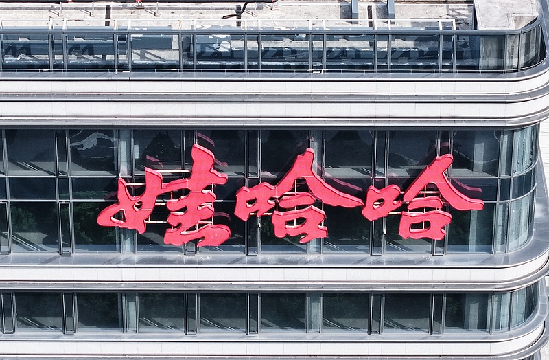 宗庆后家族“信托案”中的18亿美元从何而来？|界面新闻