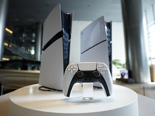 受关税影响，索尼上调产自中国的PS5游戏机在美售价，此前Xbox、任天堂已涨价