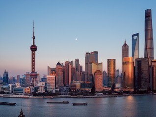 新政后上海土拍揽金111亿：中铁力压保利拿下杨浦滨江地，宇诚、精工首入沪
