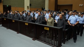 明家犯罪集团案11人被判死刑：涉赌诈资金100余亿，曾致14死6伤