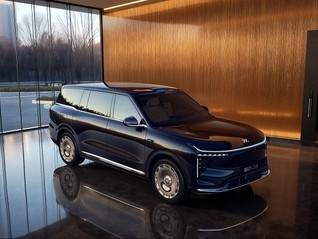 一周新车盘点 | 奔驰CLA EV正式上市 零跑Lafa5开启预售