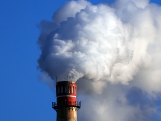 地方新闻精选 | 河南多地启动重污染天气橙色预警 九江一架风力发电叶片断裂