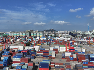 多重“逆风”下中国出口规模创历史同期新高，韧性来自哪里？