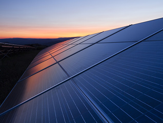 产能出清不畅，2026年后光伏盈利或改善