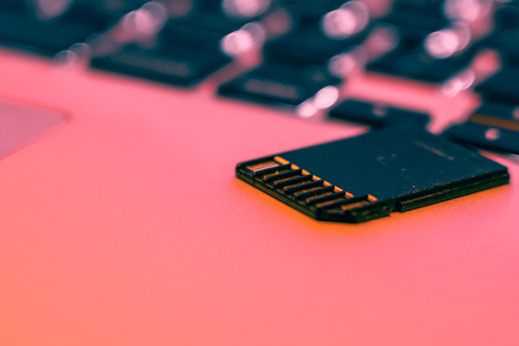 【独家】多家手机厂商暂缓采购存储芯片,部分厂商库存不足三周