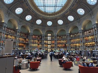 靠近毁灭来理解生命｜一周新书推荐