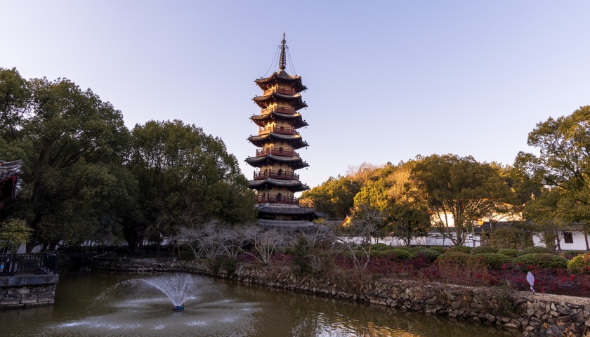 地方新闻精选 | 浙江又有两个景区官宣免门票 广西女子辟谣是“江湖最后的大嫂”