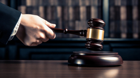 国家药监局原副局长陈时飞被公诉，曾主导新冠疫苗应急审评