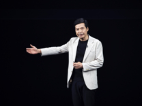 雷军斥资超1亿港元增持小米，持股比例增至23.26%