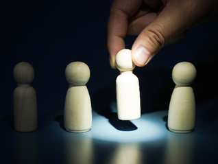 国盛、华福、东方财富等多位核心分析师集体“出走”，券商研究所转型寻路