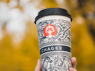 霸王茶姬半年没上新了，加盟商急了