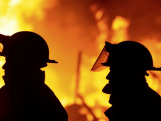 宏福苑大厦财险保额20亿港元！或因涉大维修，多家险企此前无意报价