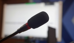 地方新闻精选 | 安徽霍邱县召开全县“吐槽大会” 郴州举报公职人员店主喝农药去世