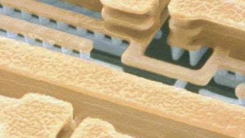 铜互连工艺，面临挑战