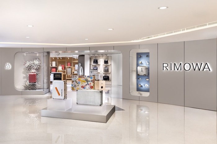 科兰黎精品店落地深圳，Carven新早秋系列延续实用主义｜是日美好时尚